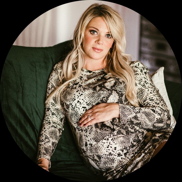 Bethany Hennard - Poshmark Profile Picture of Bethany Hennard (@blbutler) on Poshmark