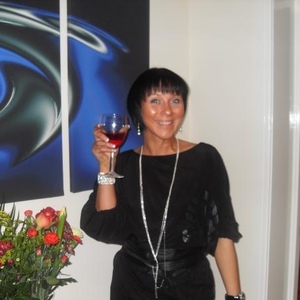 Profile Picture of Elaine Kerr (@230828077) on Myspace
