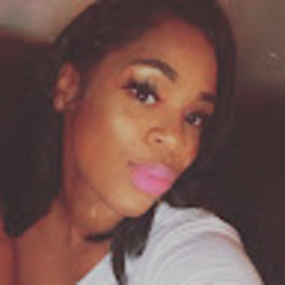 Profile Picture of Connor Williams (@wconnor165) on Poshmark