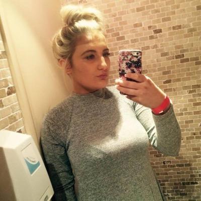 Profile Picture of Danielle Cairns (@cairns_danielle) on Twitter