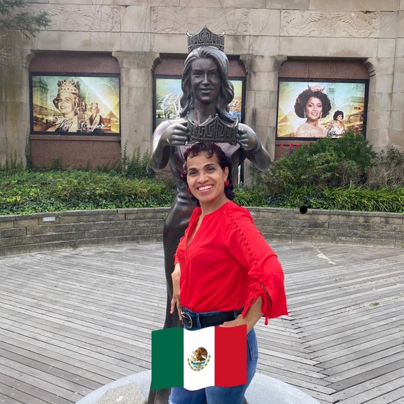 Profile Picture of Ma luisa Roman campos (@mariaroman6604) on Poshmark