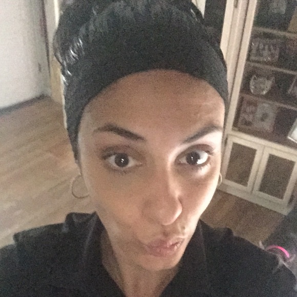 Profile Picture of Danielle Curcuru (@macchi16) on Poshmark