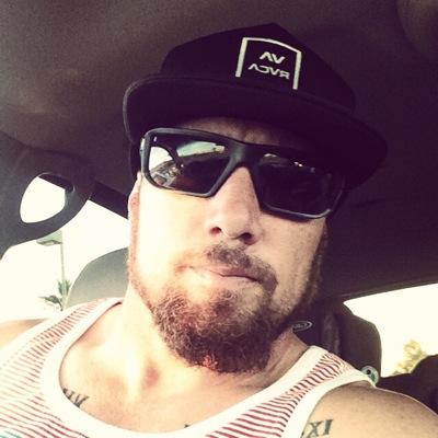 Profile Picture of Jason Moniz (@tackle4life) on Twitter