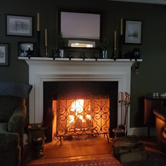 Profile Picture of Jill Heterick (@kaatn) on Poshmark