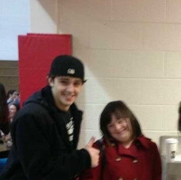 Amanda Stanziale - Poshmark Profile Picture of Amanda Stanziale (@amandastanziale) on Poshmark