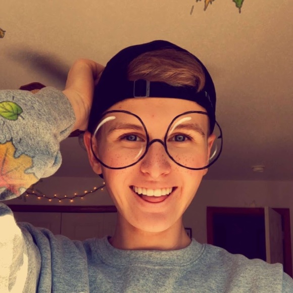 Profile Picture of Joe Poniatowski (@joeponiatowski) on Poshmark