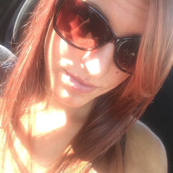 Profile Picture of Tara Urcho (@turcho3823) on Poshmark