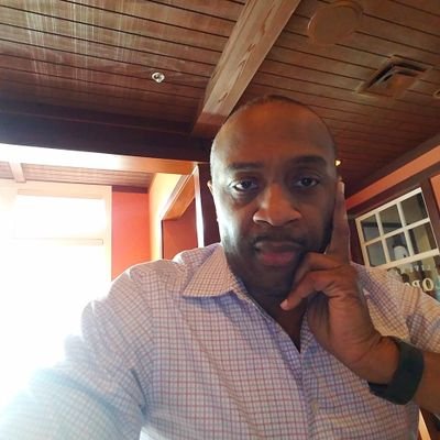 Profile Picture of Ron Ealey Jr (@RonEaley) on Twitter