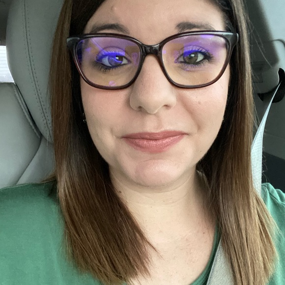 Profile Picture of Heather Mcfarland (@heatherbear06) on Poshmark