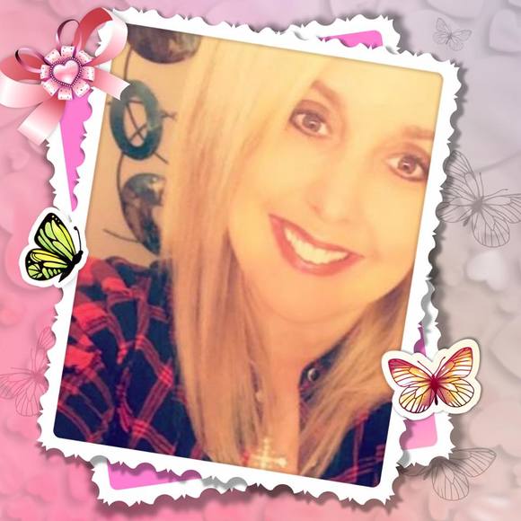 Profile Picture of Mandy Wheeler (@mndywheeler) on Poshmark