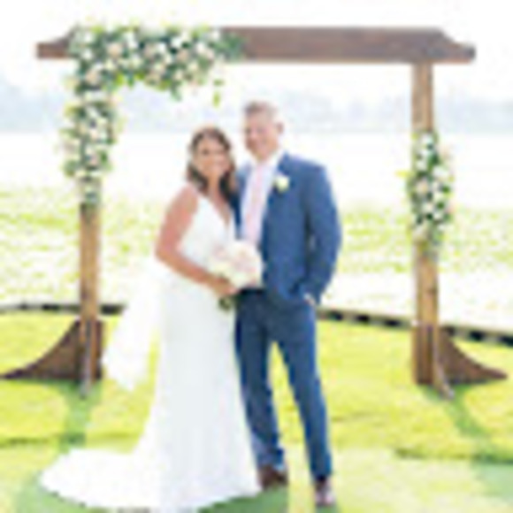 Profile Picture of Michelle Parkhurst (@mdarrenkamp) on Poshmark