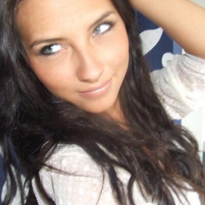 Profile Picture of Sara Brown (@MissCranston10) on Twitter