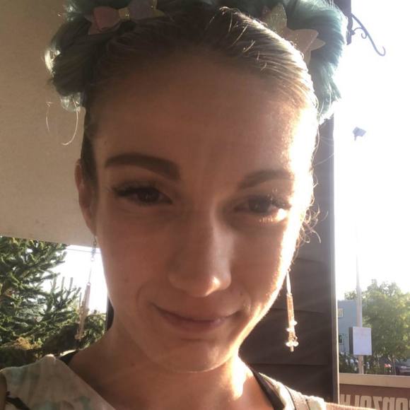 Profile Picture of Keeko Forevernot (@keekolove) on Poshmark