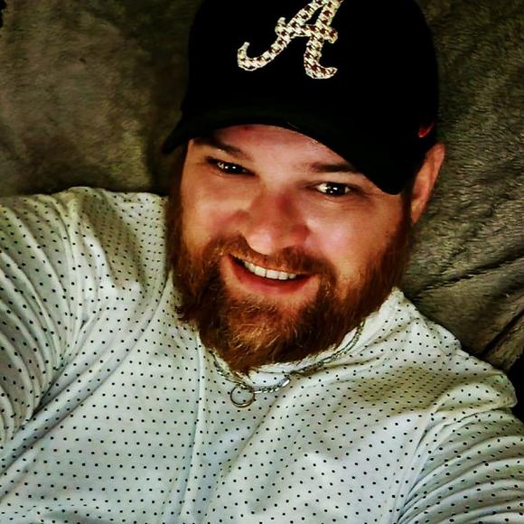 Profile Picture of Dustin Barnes (@dustinbarnes615) on Poshmark