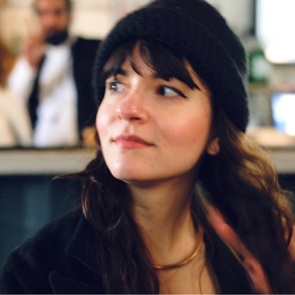 Profile Picture of Fulya Guney (@fulyaguney) on Poshmark