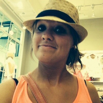 Profile Picture of Tracie Snyder (@tray_cee86) on Twitter