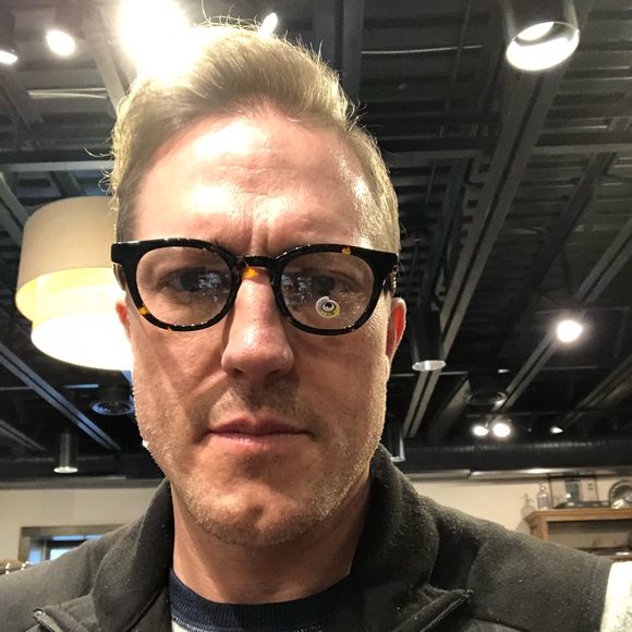 Profile Picture of Scott Mawdesley (@scottdmawds) on Poshmark