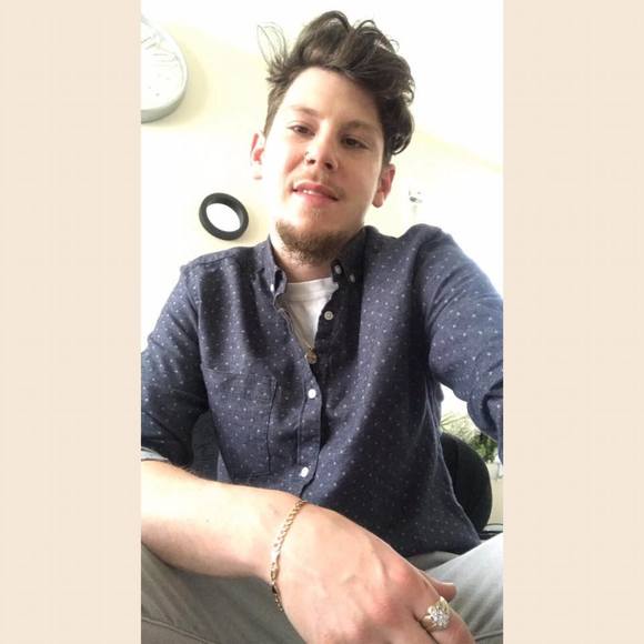 Profile Picture of Joey Newton (@joeynewton123) on Poshmark