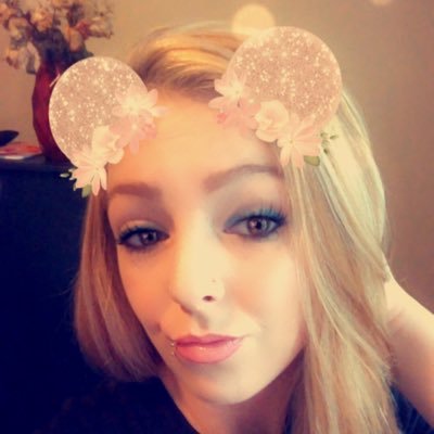 Profile Picture of Mandi Boyd (@MandiBoyd9) on Twitter