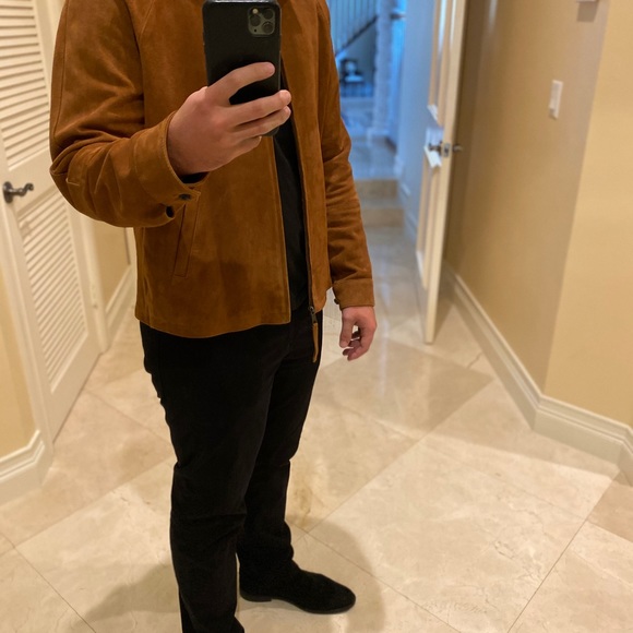 Profile Picture of Alex Constantinescu (@alexconstant515) on Poshmark