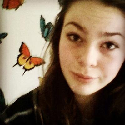 Profile Picture of Beth Devlin (@devildevlin28) on Twitter