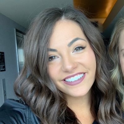 Profile Picture of Tori Monroe (@torileemonroe) on Twitter