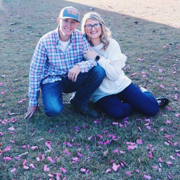 Profile Picture of Corrie Wright (@clwright_) on Poshmark