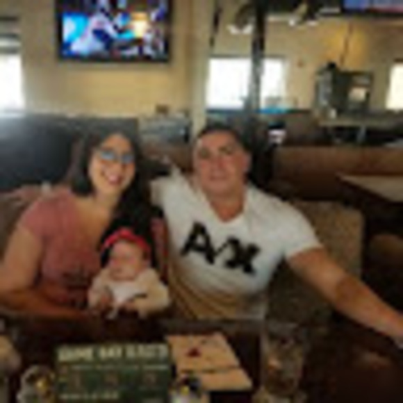 Profile Picture of Roberto Olavarria (@olavarria020629) on Poshmark