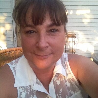 Profile Picture of Mary Wyatt (@MaryWyatt09) on Twitter