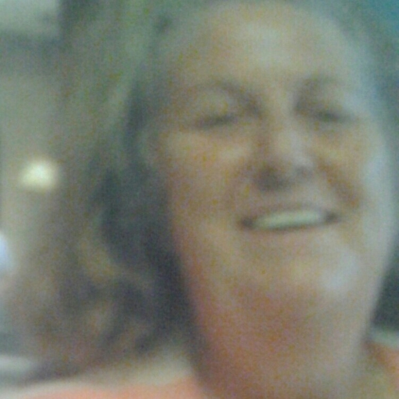 Profile Picture of Phyllis Foster (@phyllis_foster) on Poshmark