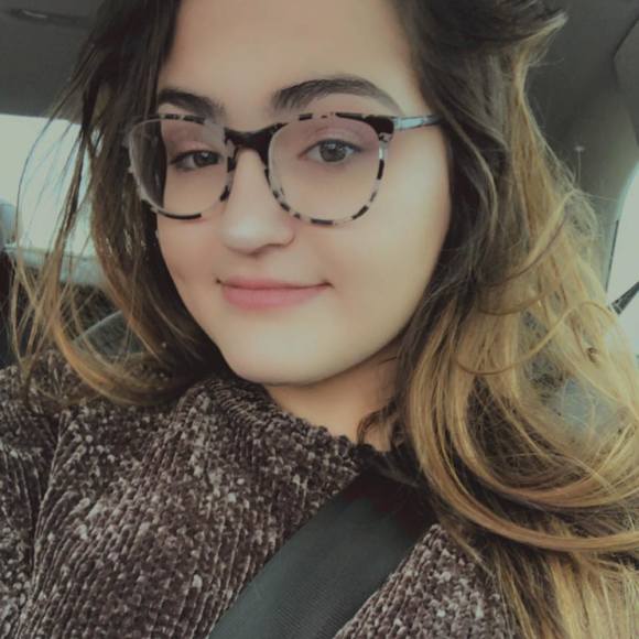 Hanna Seabranch - Poshmark Profile Picture of Hanna Seabranch (@hseabranchs) on Poshmark