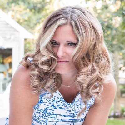 Profile Picture of Nicole Bouffard (@nbouffard23) on Twitter