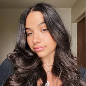 Profile Picture of   waking up to 40k I don't... (@danacucc) on Tiktok