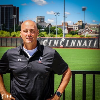 Profile Picture of Scott Googins (@CoachGoogs) on Twitter