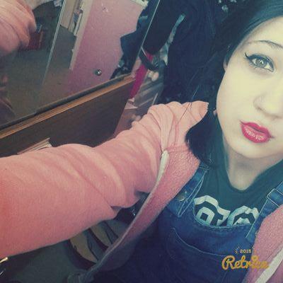 Profile Picture of Phoebe Simpson (@phoebesimpson00) on Twitter