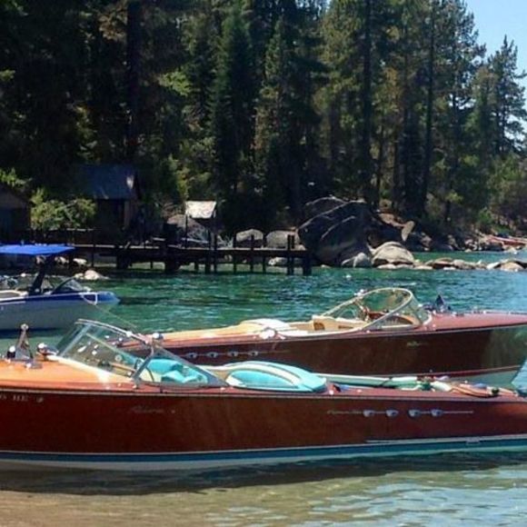 Profile Picture of Sarah Chartz (@sarah_chartz) on Poshmark