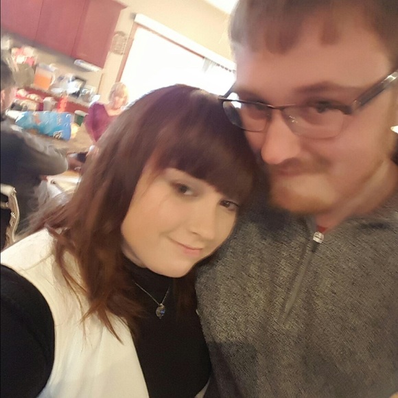 Profile Picture of Maggie Maag (@maggielea2) on Poshmark