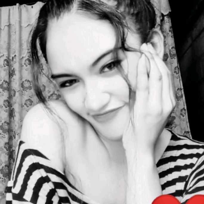 Profile Picture of Michaella Rovira (@michaellarovira) on Tiktok