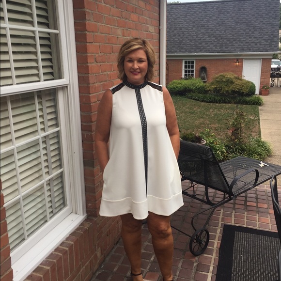 Profile Picture of Lorrie Frawley (@lfrawley) on Poshmark