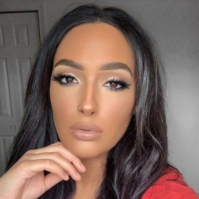 Profile Picture of Jenna Irving (@jennairv_mua) on Twitter