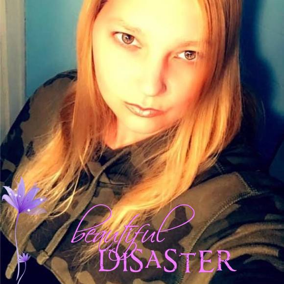Profile Picture of Amber Stuckey (@astuckey2510) on Poshmark