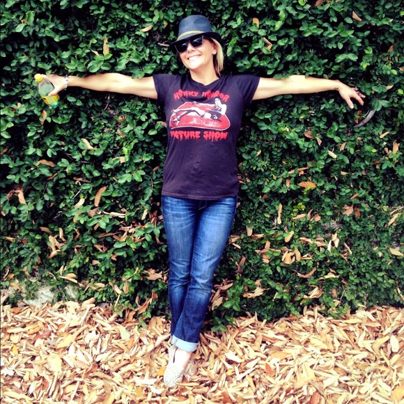 Profile Picture of Kim Lumley (@kimcleveland) on Poshmark