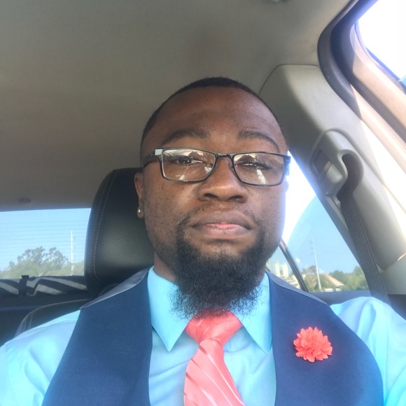 Profile Picture of Charles Hudson (@chudson9) on Poshmark