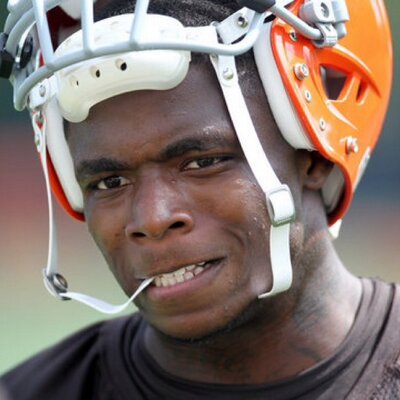 Profile Picture of Boring Josh Gordon (@FauxJoshGordon) on Twitter