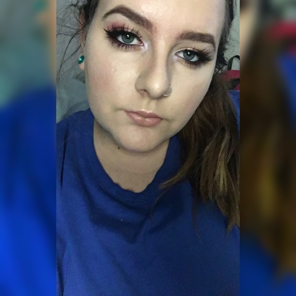 Profile Picture of Haley Cappaert (@honeyrevenge) on Poshmark