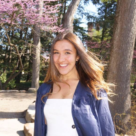 Profile Picture of Bobbi Benson (@bbenson24) on Poshmark