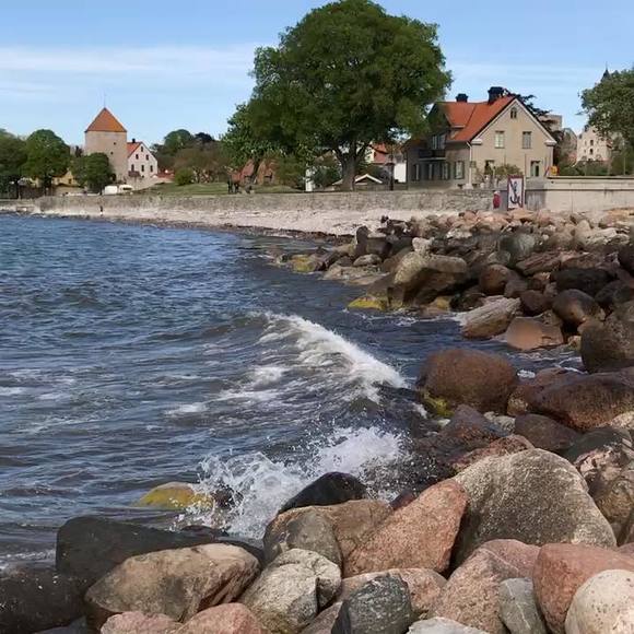 Profile Picture of Mary Kayler (@mkayler) on Poshmark