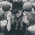 Profile Picture of Haley Wilde (@awalkonthewildeside) on Instagram