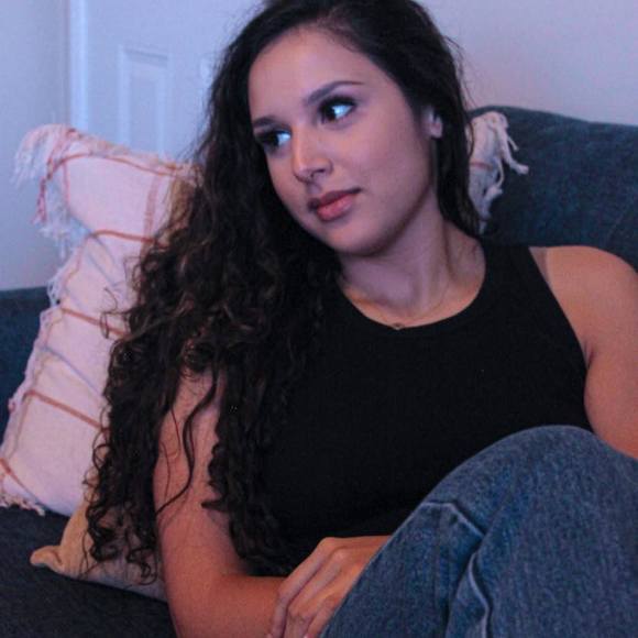 Profile Picture of Cassandra Guzman (@cassyg17) on Poshmark