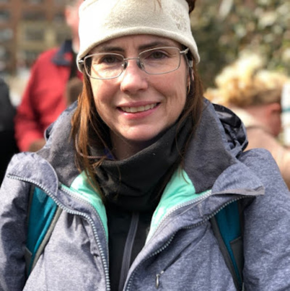 Profile Picture of Maureen Overbeck (@maureenoverbeck) on Poshmark